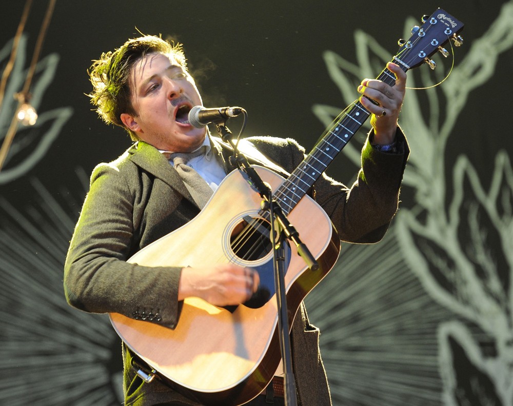 Mumford & Sons;<br>The 2011 Glastonbury Music Festival - Day 1 - Performances