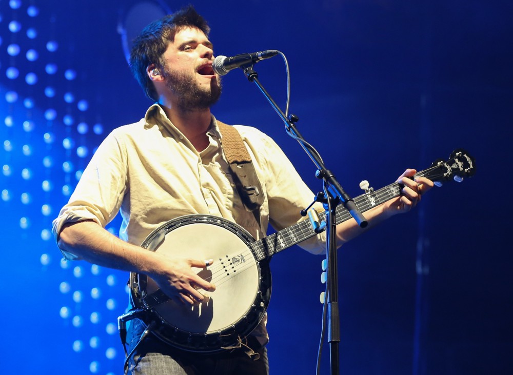 Mumford & Sons;<br>Mumford and Sons Performing Live in Concert