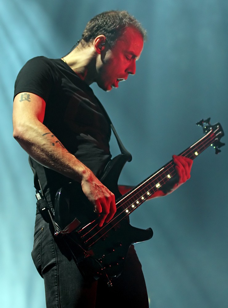 Chris Wolstenholme;Muse;<br>Muse Performing Live in Concert