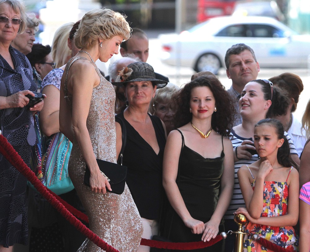 Naomi Watts;<br>Naomi Watts Dressed as Princess Diana Shooting Caught in Flight