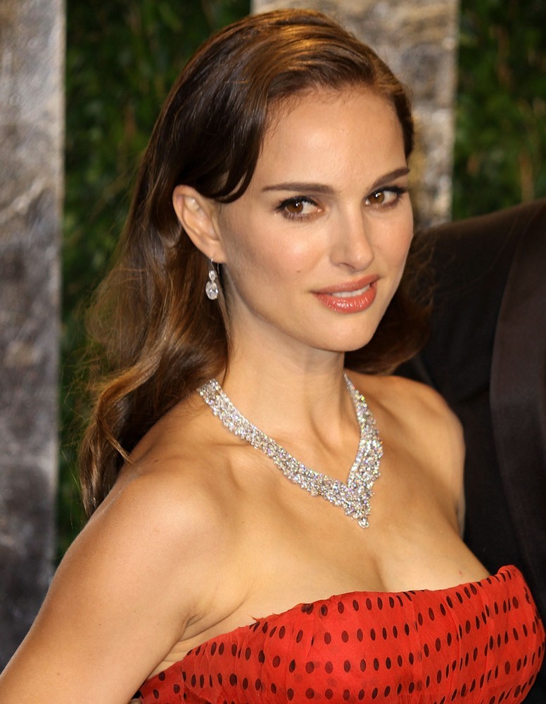 Natalie Portman Picture 104 - 2012 Vanity Fair Oscar Party - Arrivals