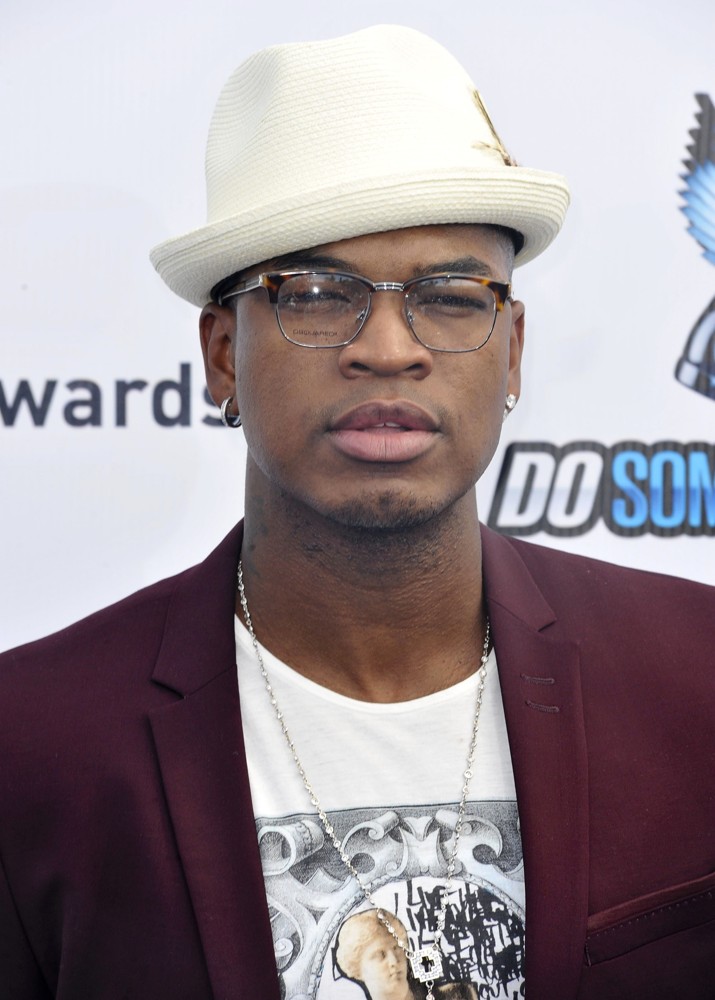 Ne-Yo;<br>The DoSomething.org and VH1's 2012 Do Something Awards