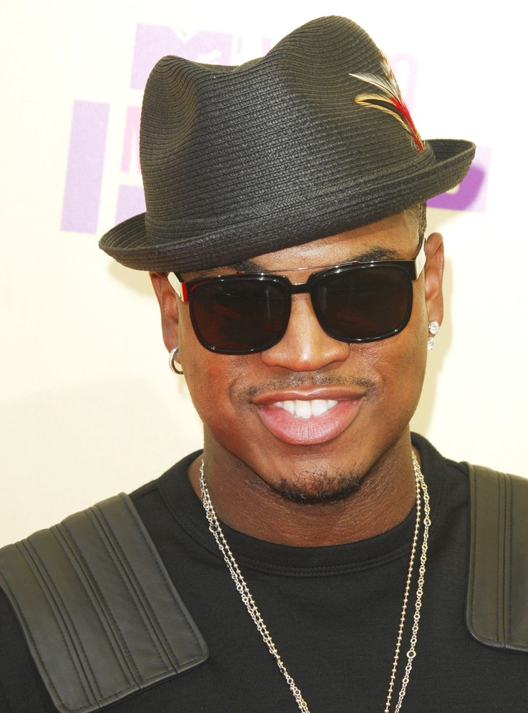 Ne-Yo;<br>2012 MTV Video Music Awards - Arrivals
