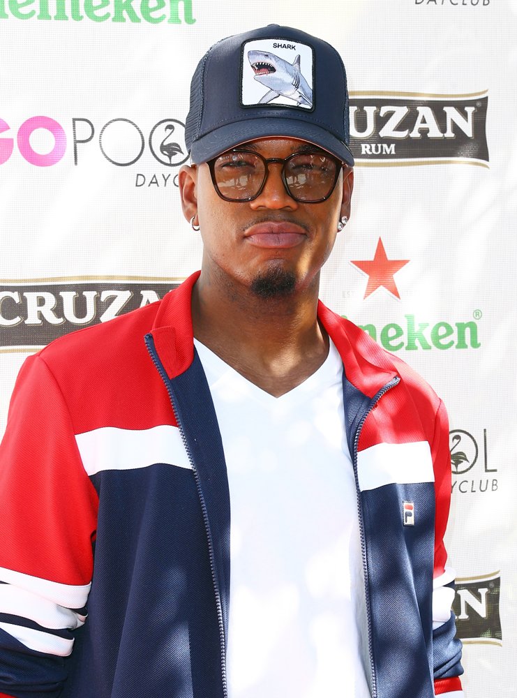 Ne-Yo at Go Pool