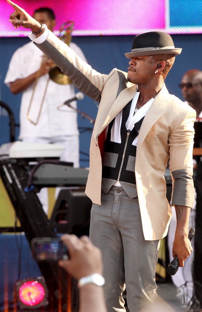 Ne-Yo;<br>Ne-Yo Performs Live as Part of Good Morning America's Summer Concert Series
