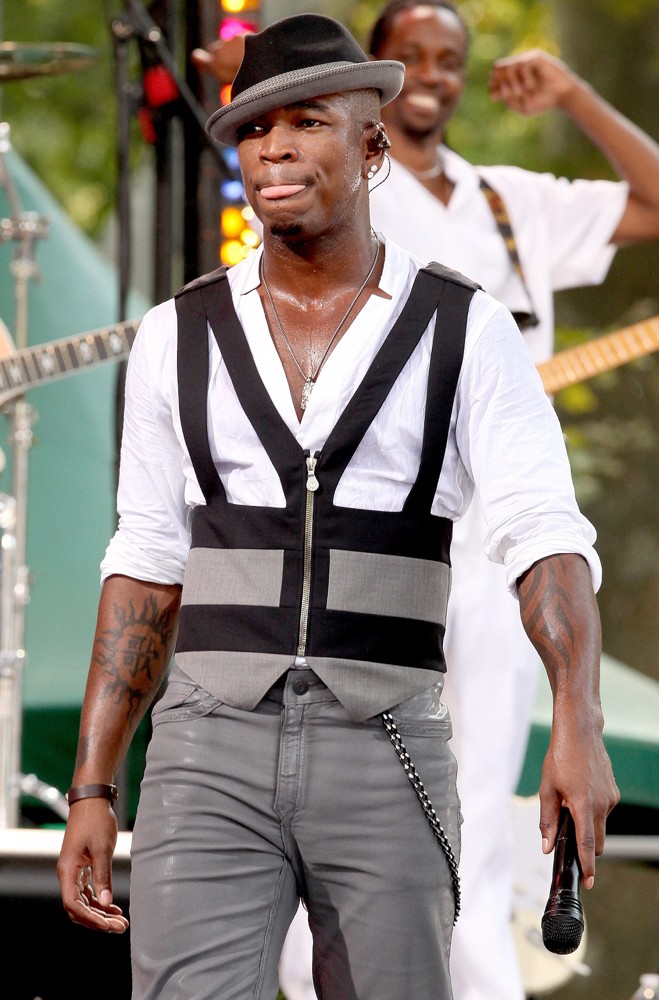 Ne-Yo;<br>Ne-Yo Performs Live as Part of Good Morning America's Summer Concert Series