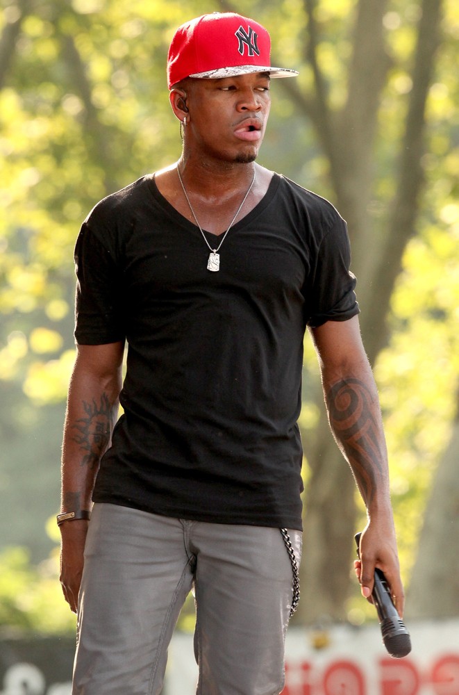 Ne-Yo;<br>Ne-Yo Performs Live as Part of Good Morning America's Summer Concert Series
