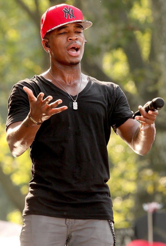 Ne-Yo;<br>Ne-Yo Performs Live as Part of Good Morning America's Summer Concert Series