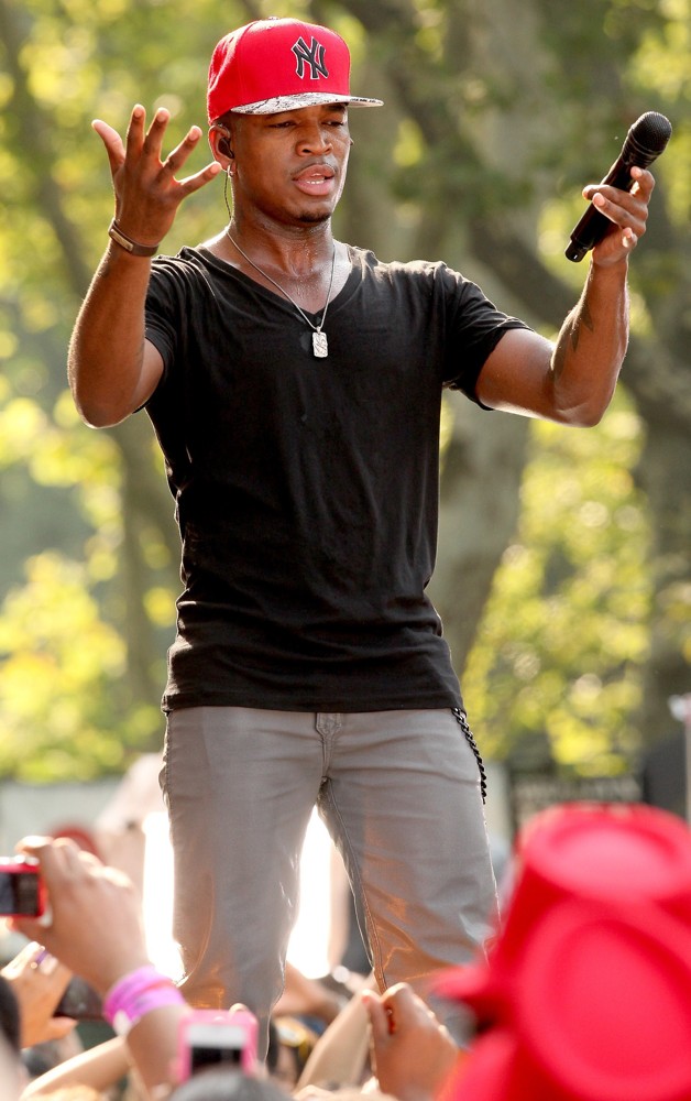Ne-Yo;<br>Ne-Yo Performs Live as Part of Good Morning America's Summer Concert Series