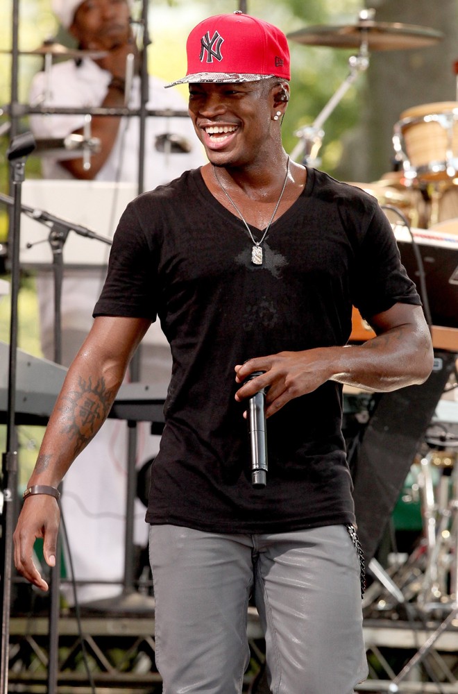 Ne-Yo;<br>Ne-Yo Performs Live as Part of Good Morning America's Summer Concert Series