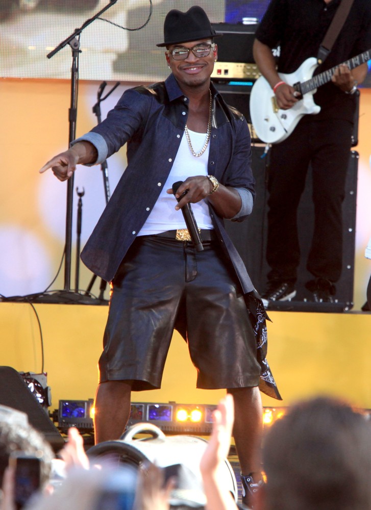 Ne-Yo;<br>Ne-Yo Performs Live as Part of GMA's Summer Concert Series