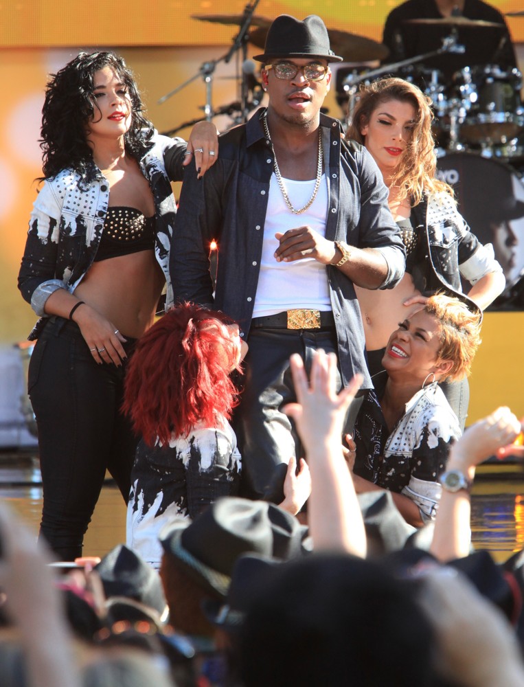 Ne-Yo;<br>Ne-Yo Performs Live as Part of GMA's Summer Concert Series