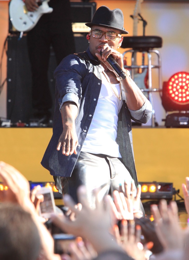 Ne-Yo;<br>Ne-Yo Performs Live as Part of GMA's Summer Concert Series