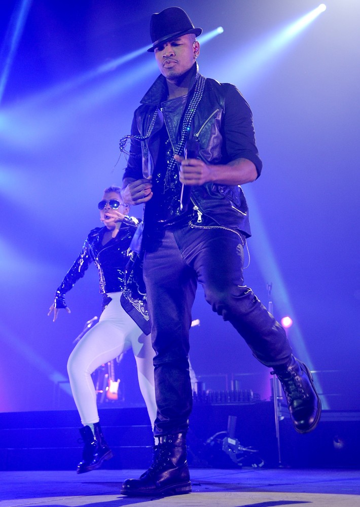 Ne-Yo;<br>Ne-Yo Performs Live
