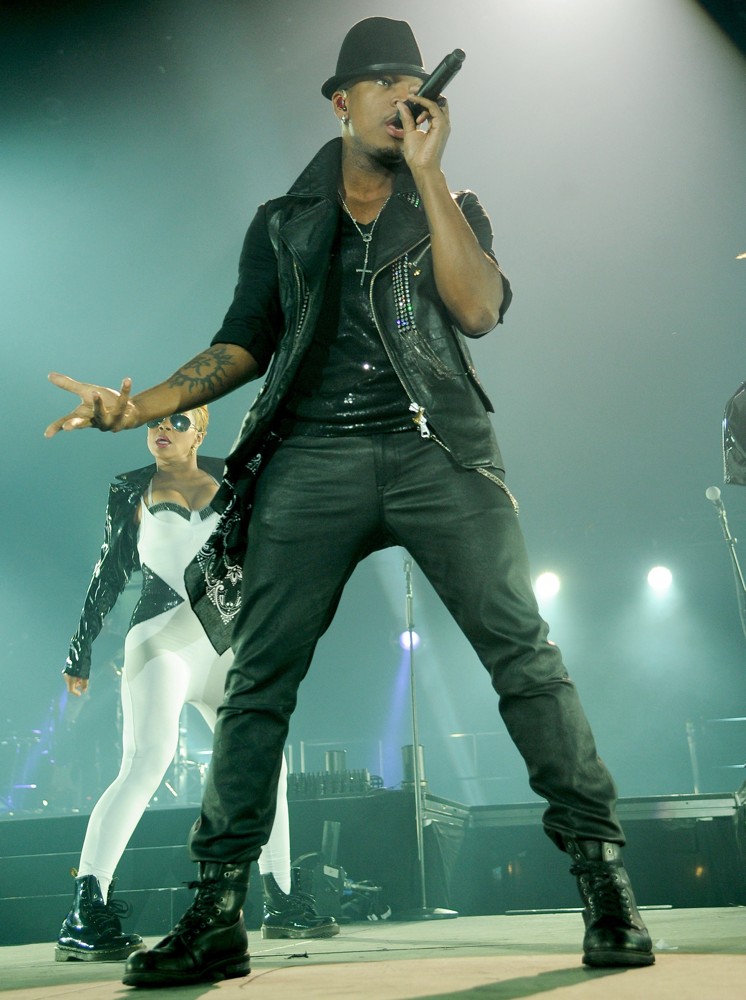 Ne-Yo;<br>Ne-Yo Performs Live