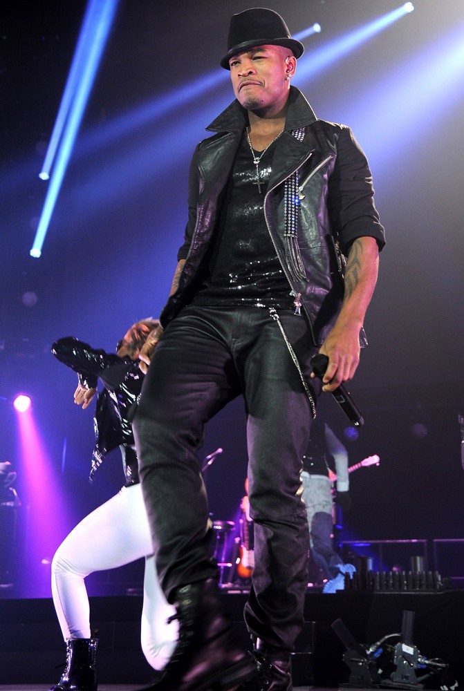 Ne-Yo;<br>Ne-Yo Performs Live