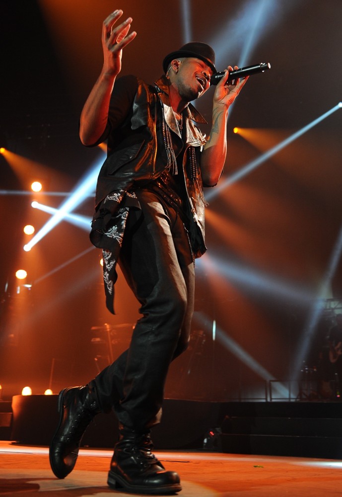 Ne-Yo;<br>Ne-Yo Performs Live