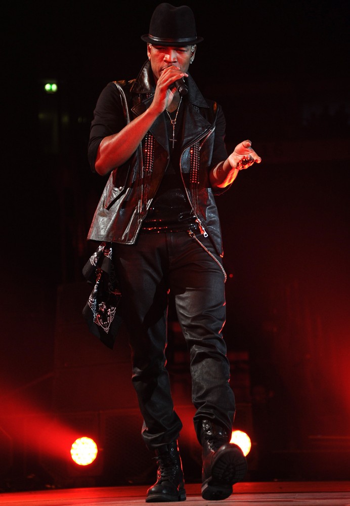 Ne-Yo;<br>Ne-Yo Performs Live