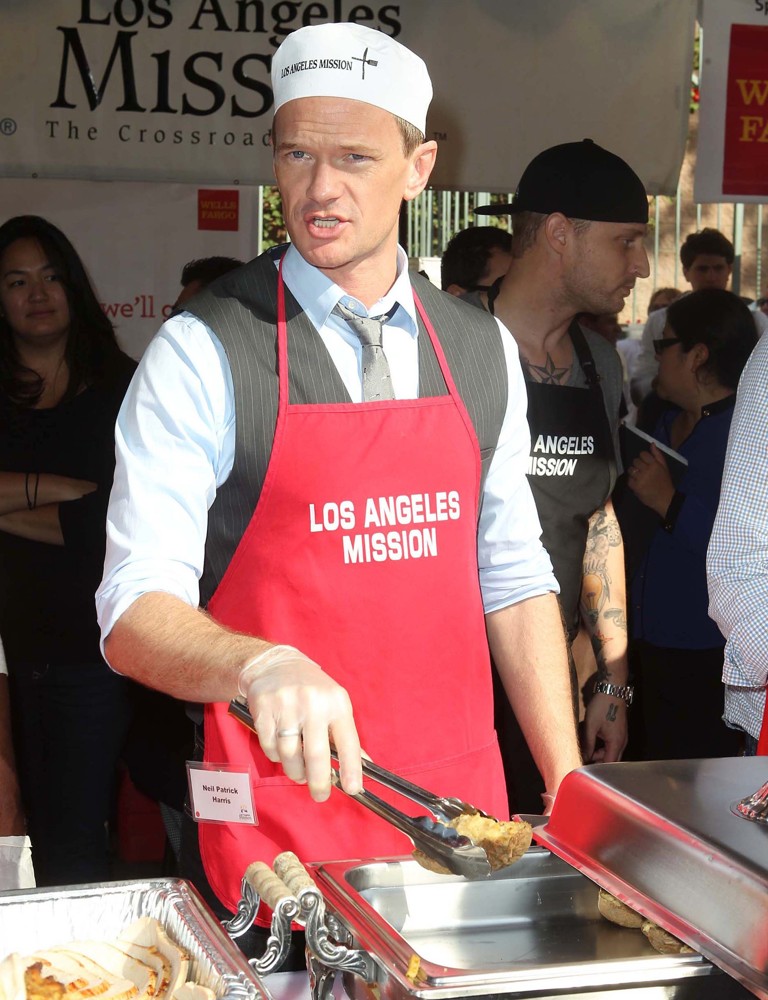 Neil Patrick Harris;<br>The Los Angeles Mission's Thanksgiving for Skid Row Homeless