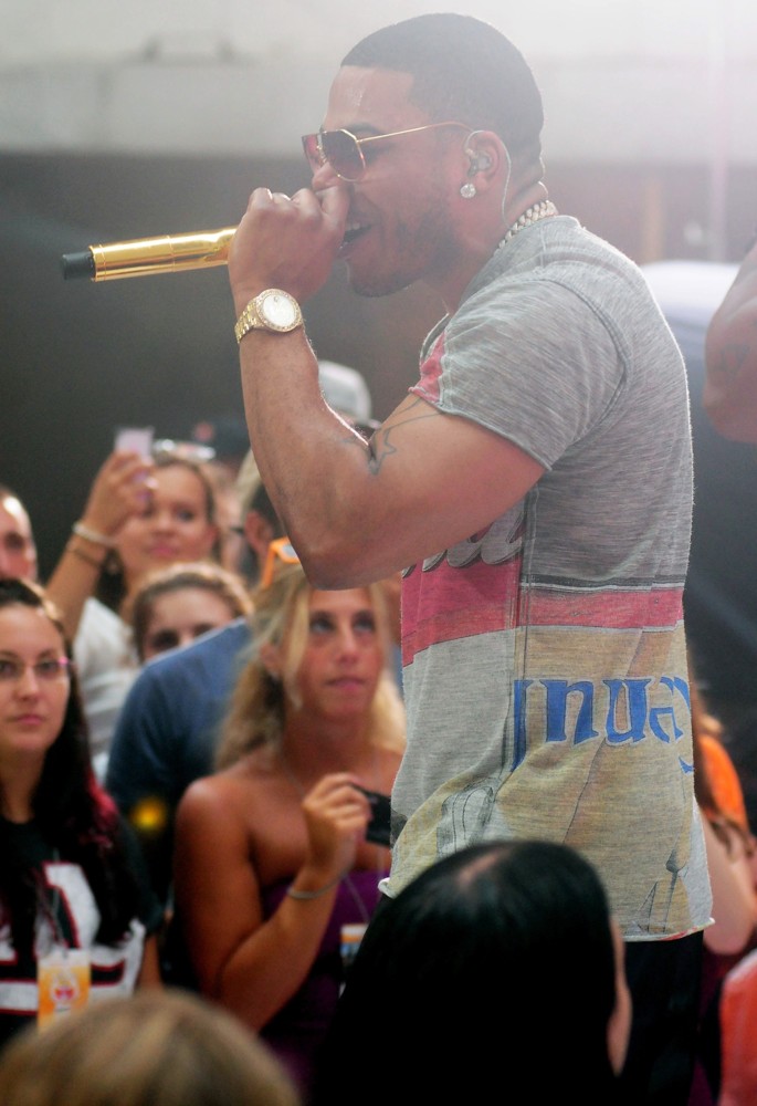 Nelly;<br>Nelly Performs on Today Show