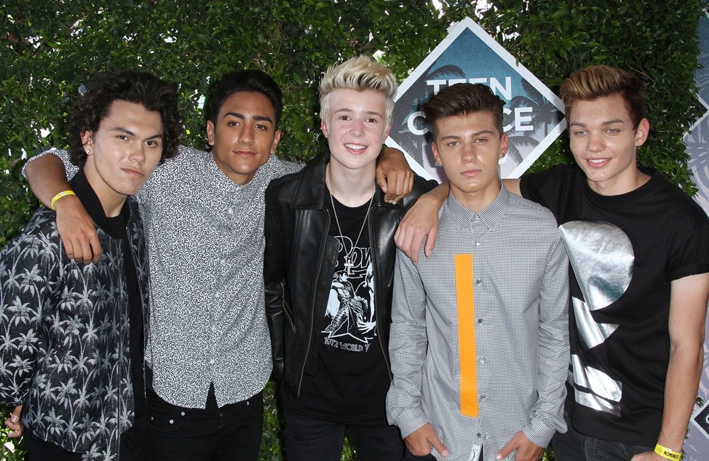 New District;<br>Teen Choice Awards 2016 - Arrivals