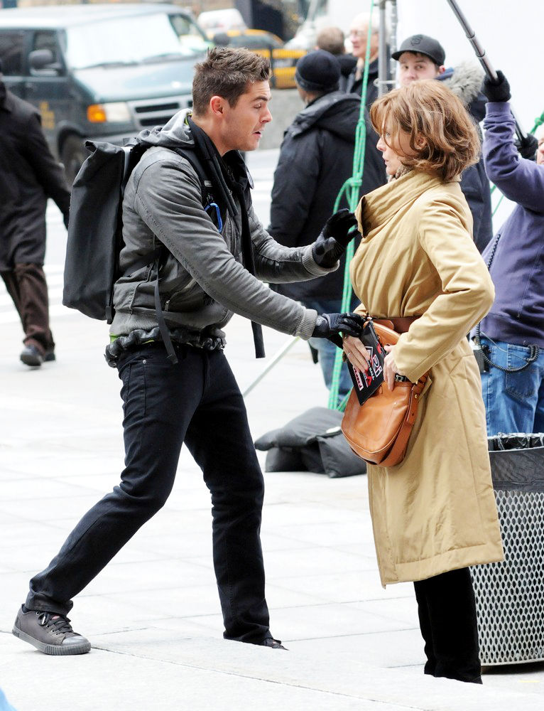 Zac Efron;Michelle Pfeiffer;<br>On The Set of New Film 'New Year's Eve'