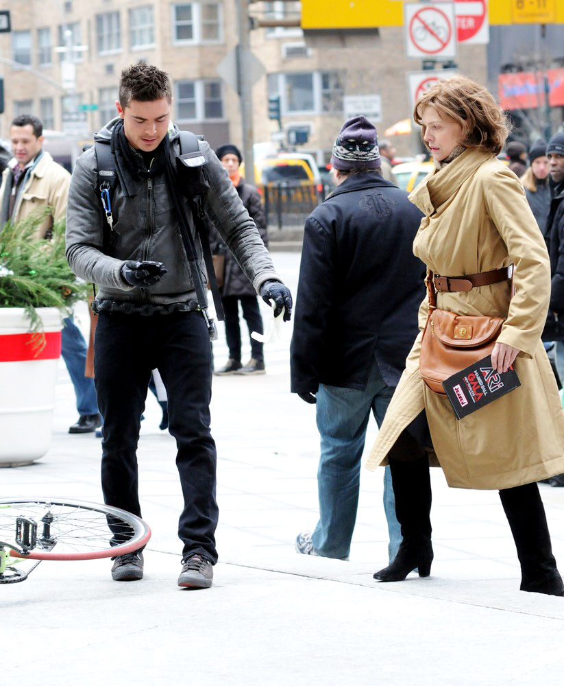 Zac Efron;Michelle Pfeiffer;<br>On The Set of New Film 'New Year's Eve'