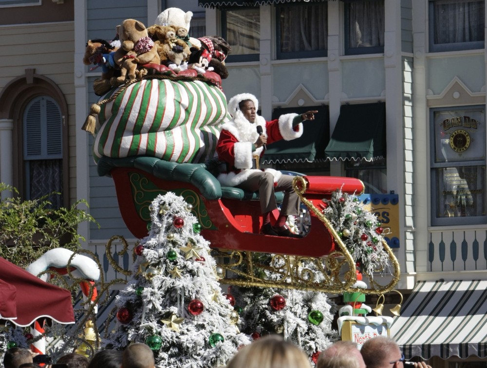 Nick Cannon;<br>Nick Cannon Filming for The Christmas Day Parade at Disneyland
