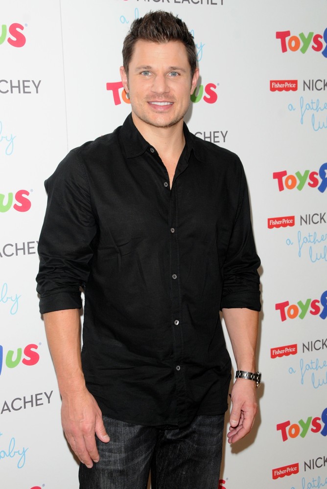 Nick Lachey Picture 76 Nick Lachey Meets Fans for The Release of His