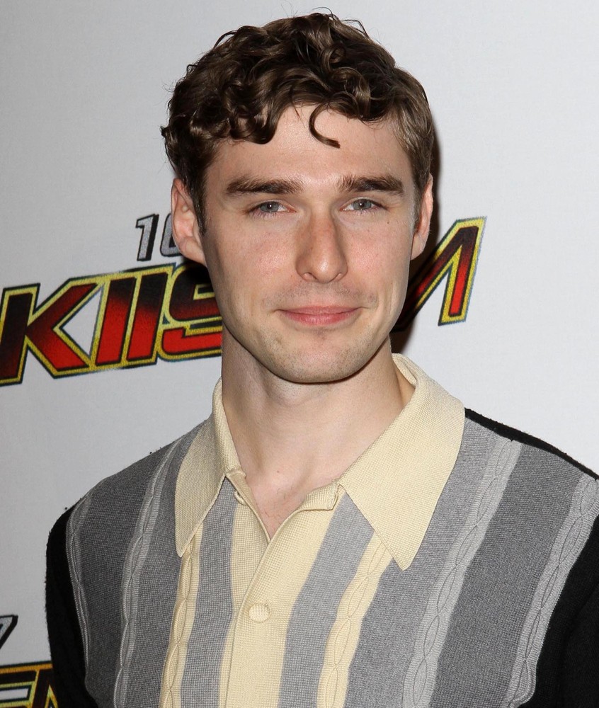 Nick Noonan;Karmin;<br>102.7 KIIS FM's Jingle Ball 2011 - Arrivals
