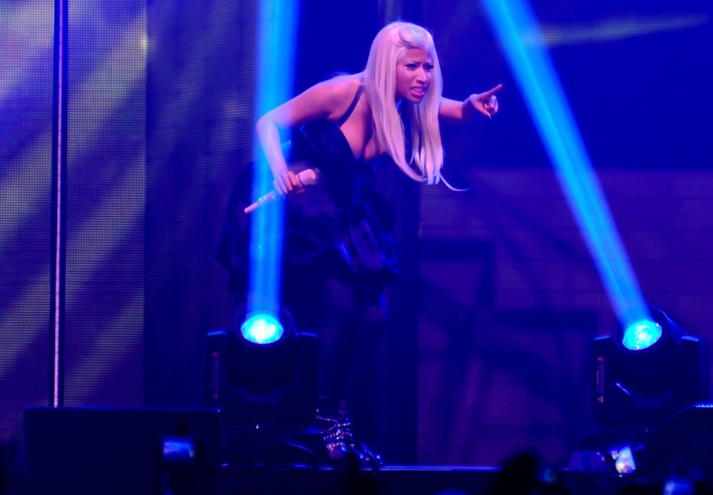 nickiminaj Picture 406 Nicki Minaj Performs on Stage During Her Pink