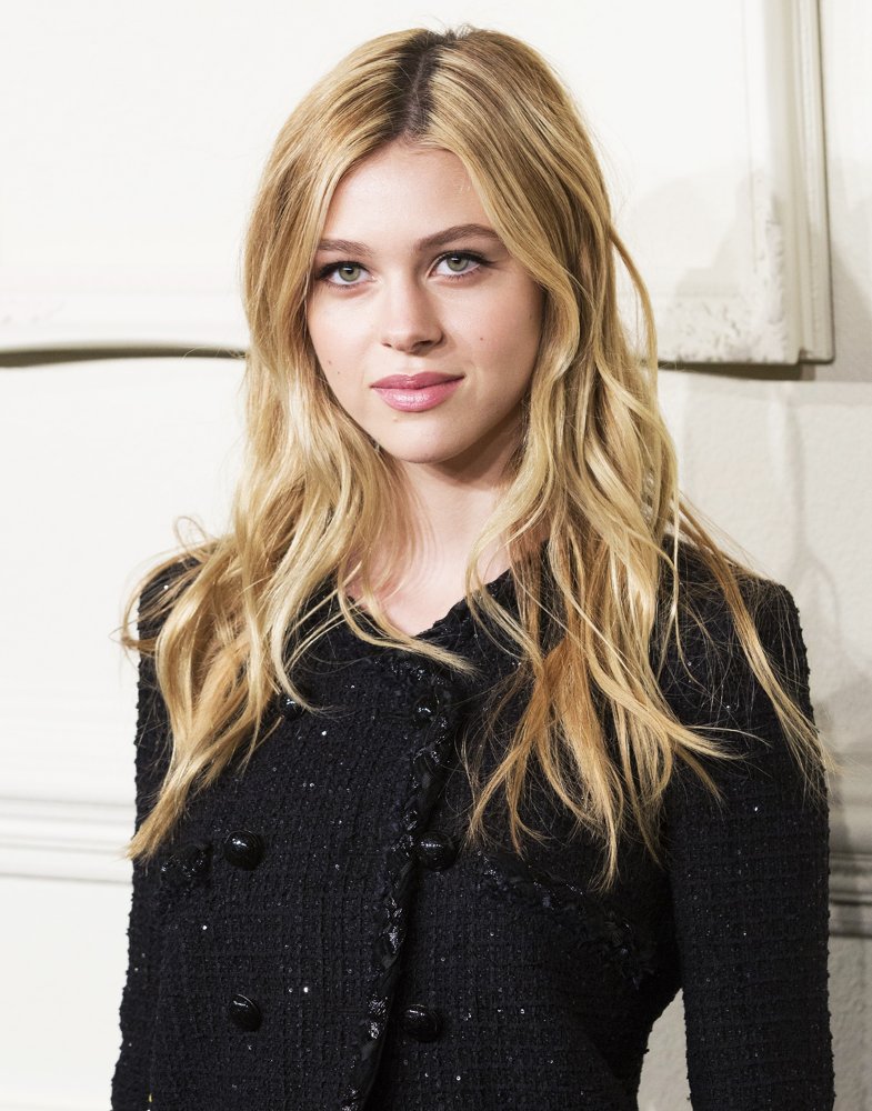 Nicola Peltz Picture 44 - 2017 Vanity Fair Oscar Party - Arrivals