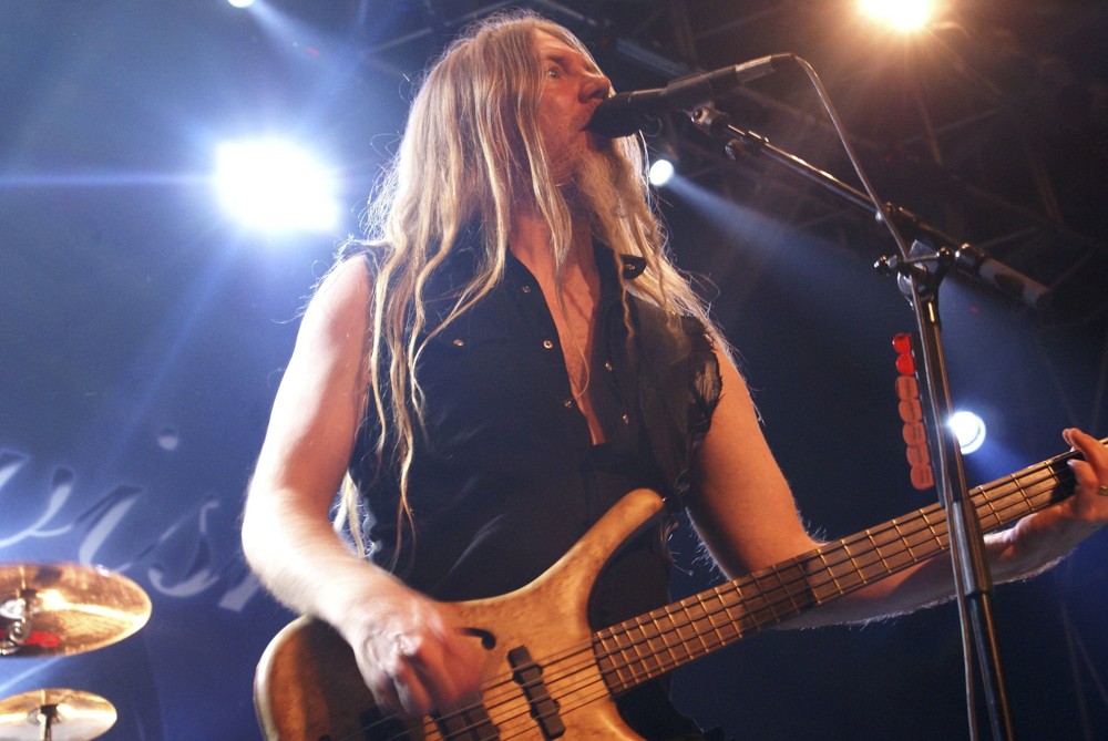 Nightwish;<br>Nightwish Perform