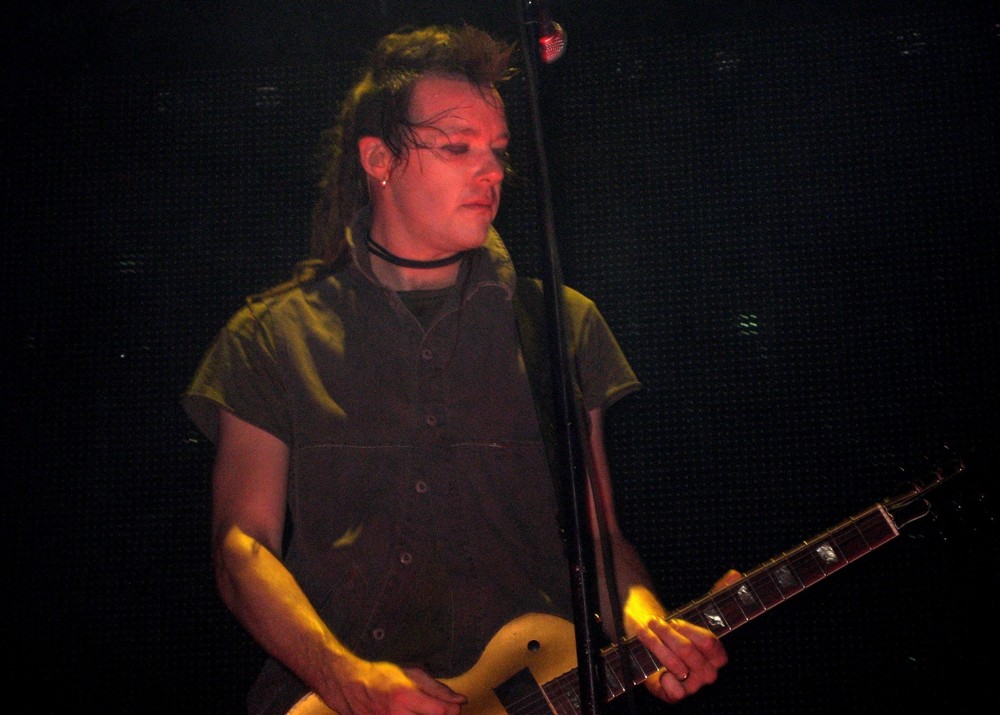 Nine Inch Nails;<br>Nine Inch Nails Perform