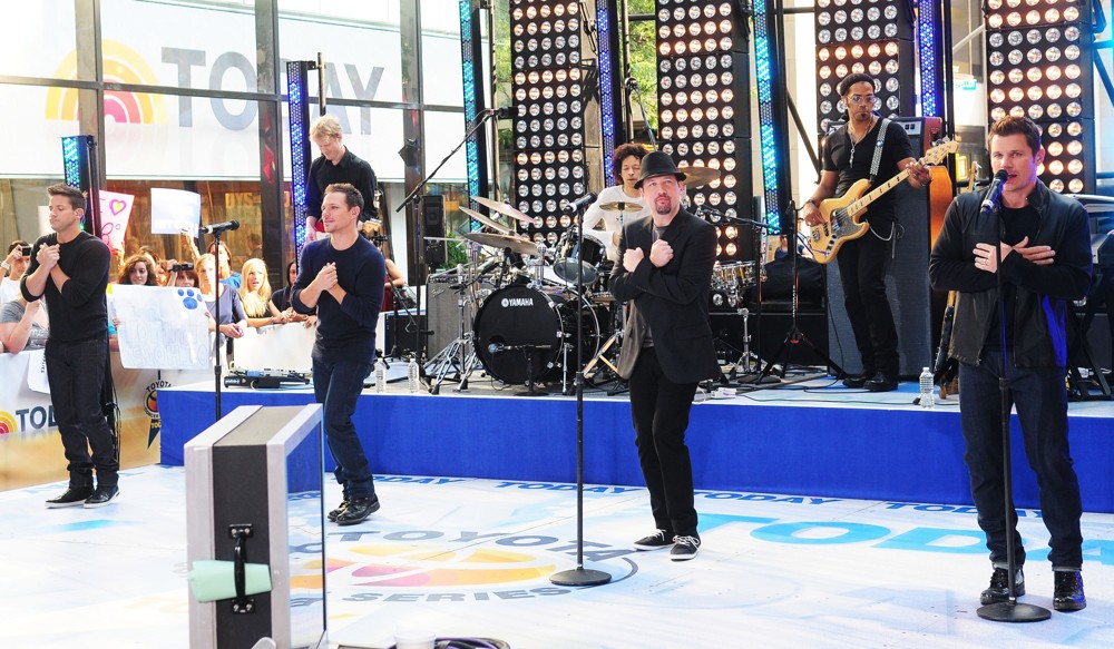 98 Degrees;<br>98 Degrees Re-Unite to Perform Live as Part of The Toyota Concert Series