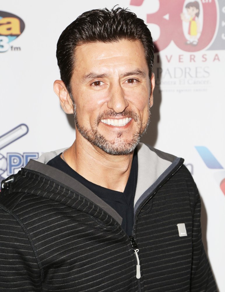 Nomar Garciaparra Picture 2 - Adrian Gonzalez’s Bat 4 Hope Celebrity