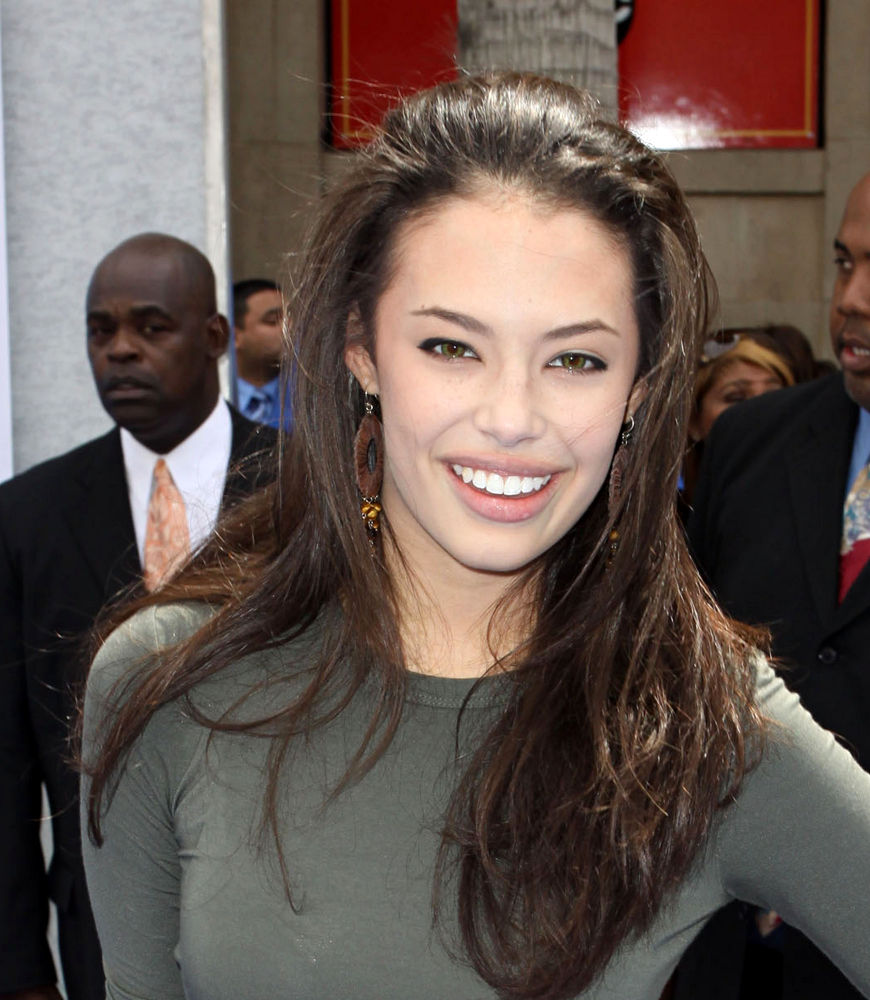 Chloe Bridges;<br>Disneynature's Premiere of 'Oceans' - Arrivals