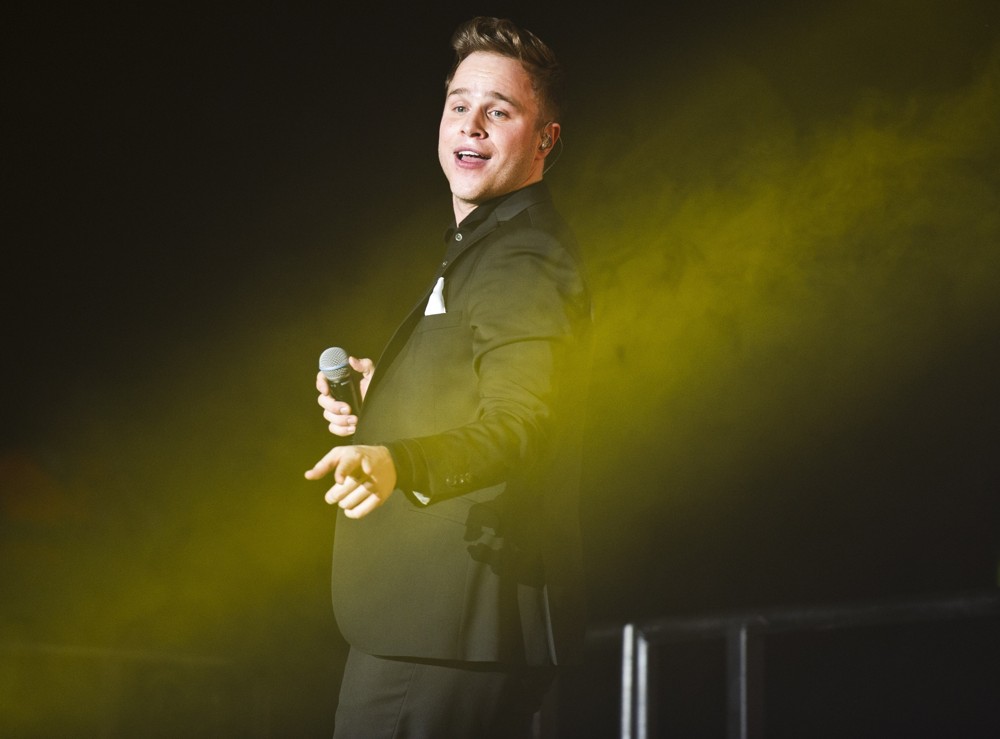 Olly Murs;<br>Olly Murs Performing Live