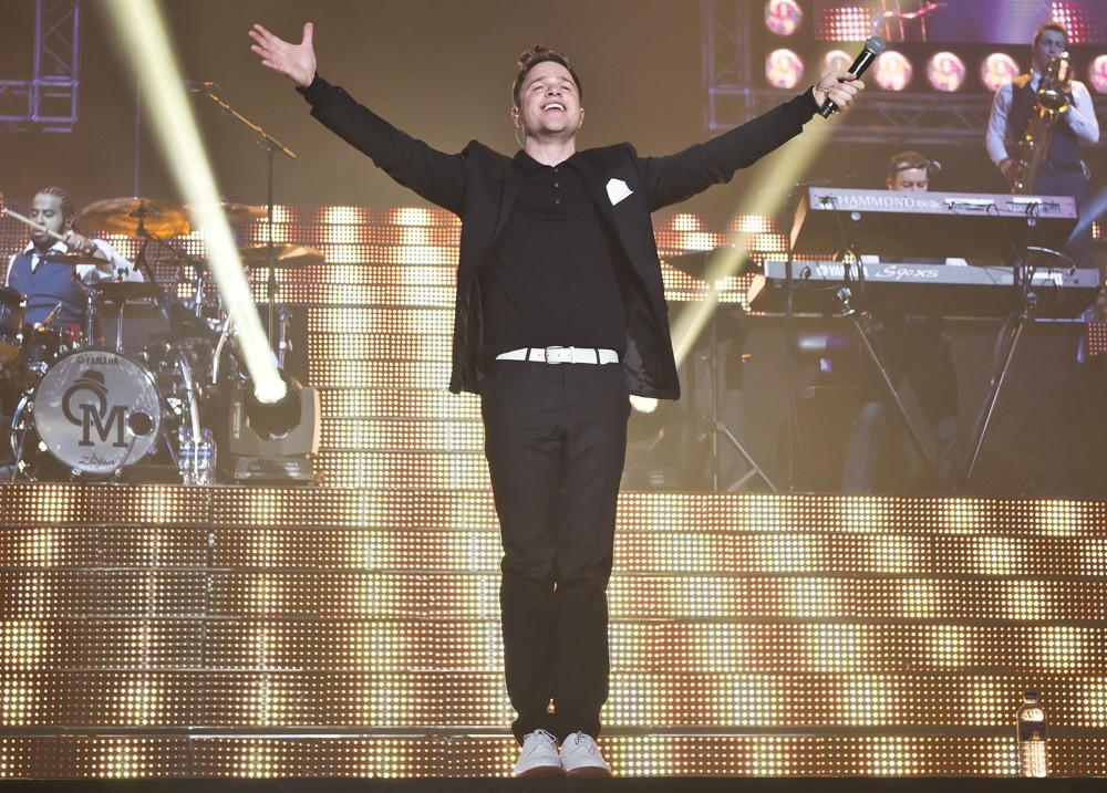 Olly Murs;<br>Olly Murs Performing Live