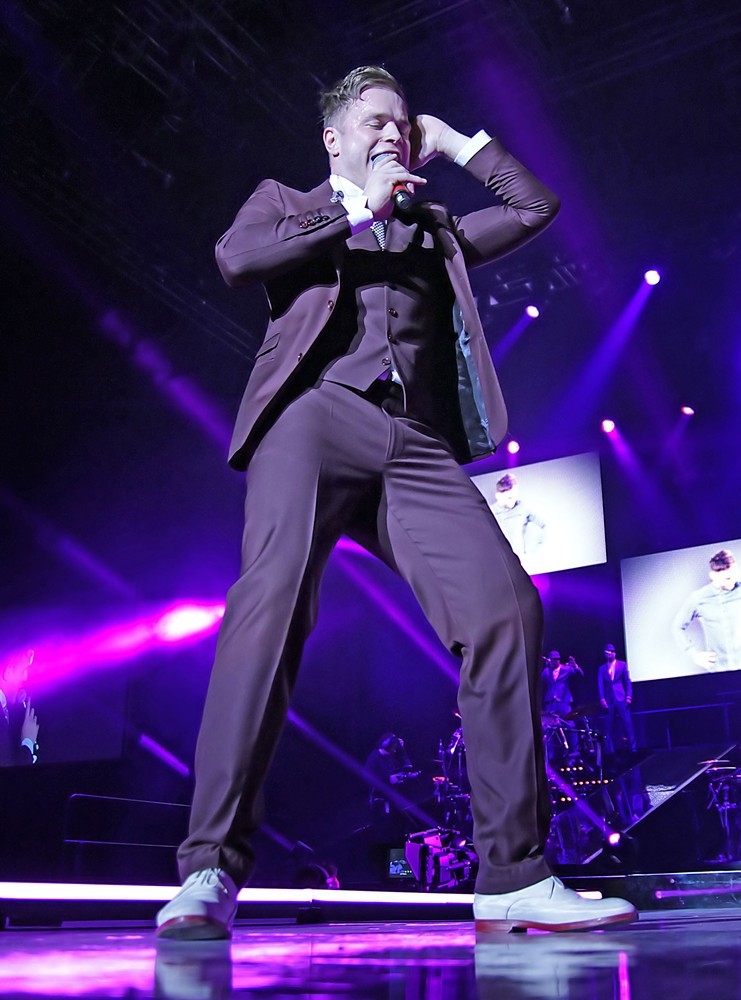 Olly Murs;<br>Olly Murs Performing Live on Stage