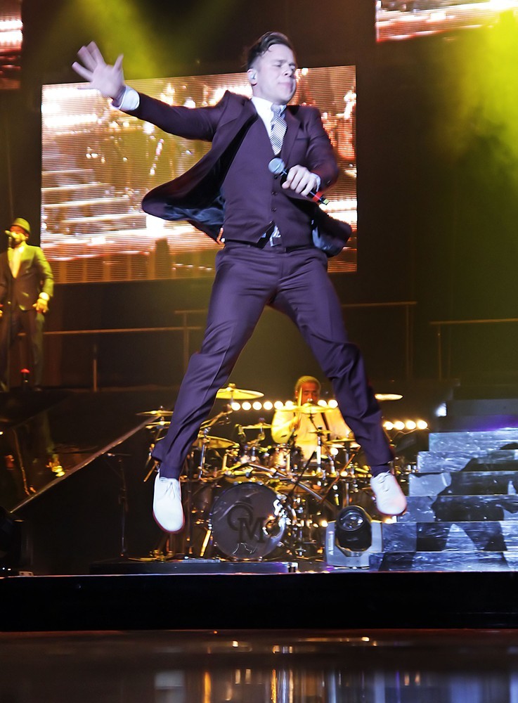 Olly Murs;<br>Olly Murs Performing Live on Stage