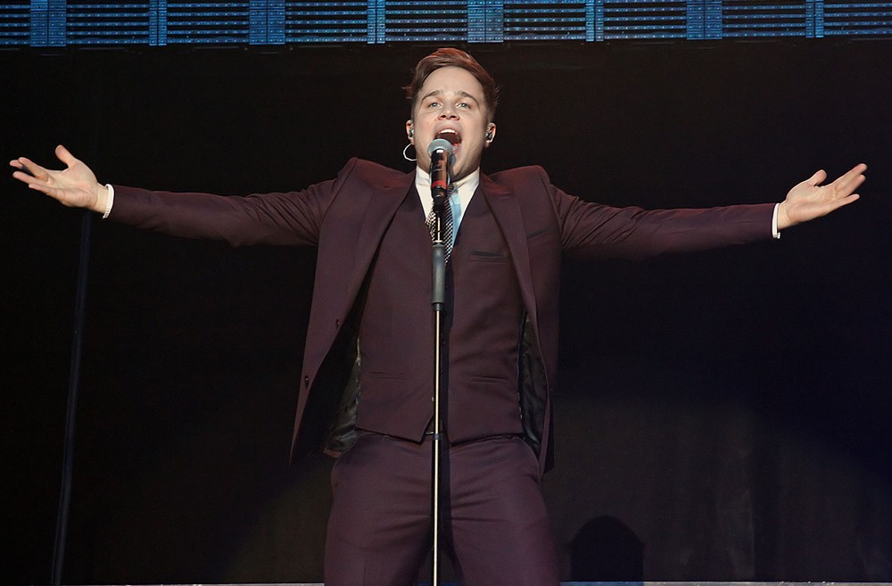 Olly Murs;<br>Olly Murs Performing Live on Stage