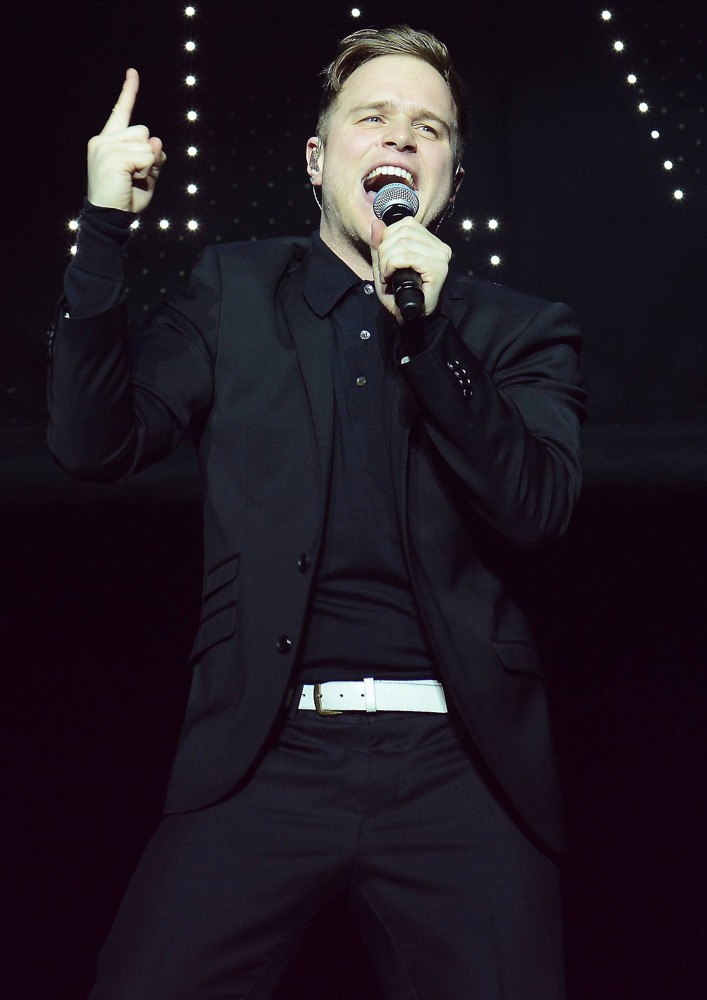 Olly Murs;<br>Olly Murs Performs