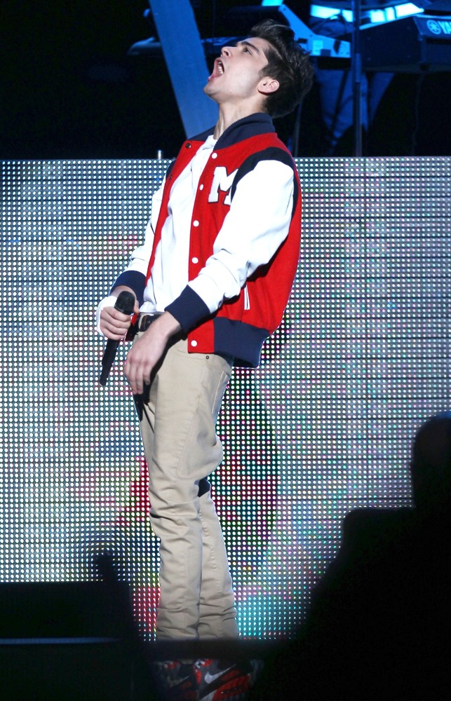 Zayn Malik;One Direction;<br>One Direction Perform Live for The Theatre of Performing Arts