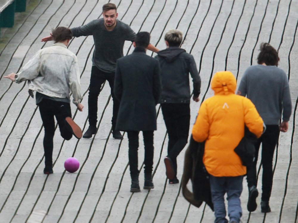 One Direction Shoot A Music Video