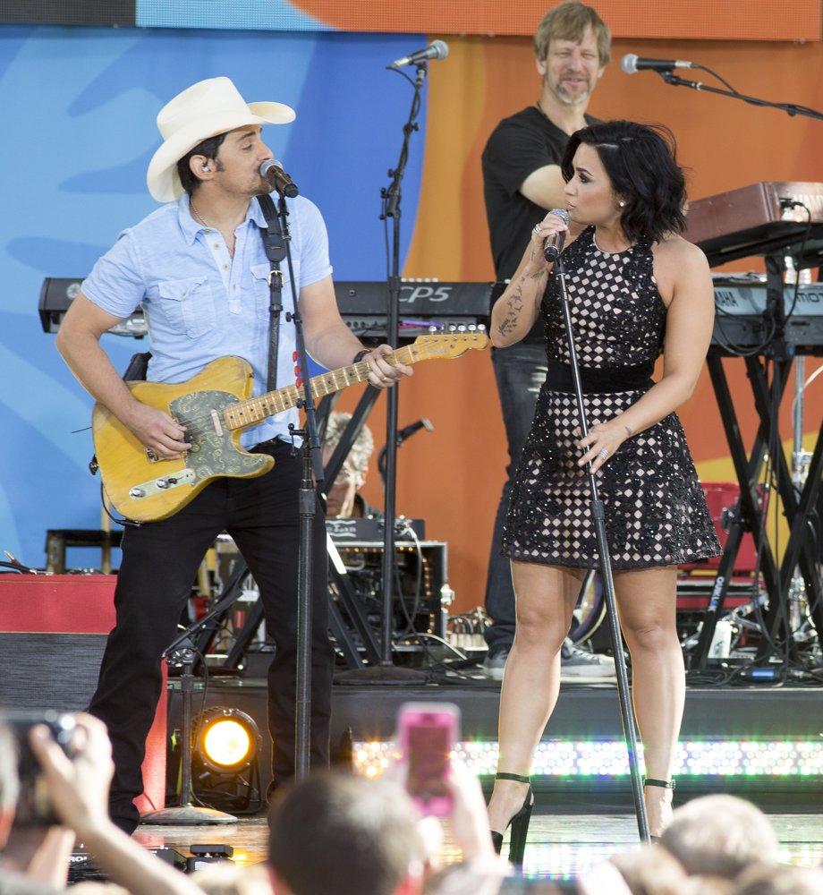 Demilovato Picture 769 Brad Paisley and Demi Lovato on Good Morning