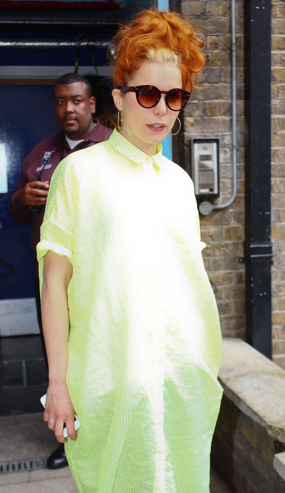 Paloma Faith;<br>Paloma Faith Leaving Radio 1's Hackney Academy