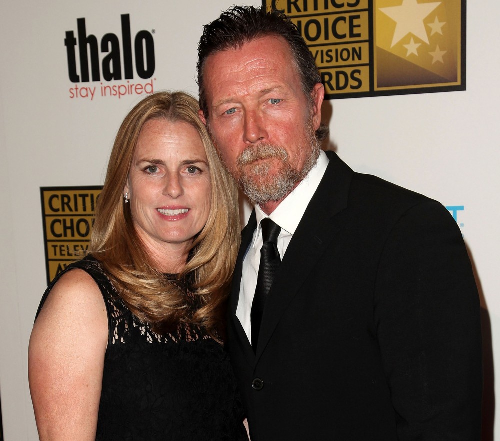 Barbara Patrick;Robert Patrick;<br>2012 Critics' Choice TV Awards - Arrivals