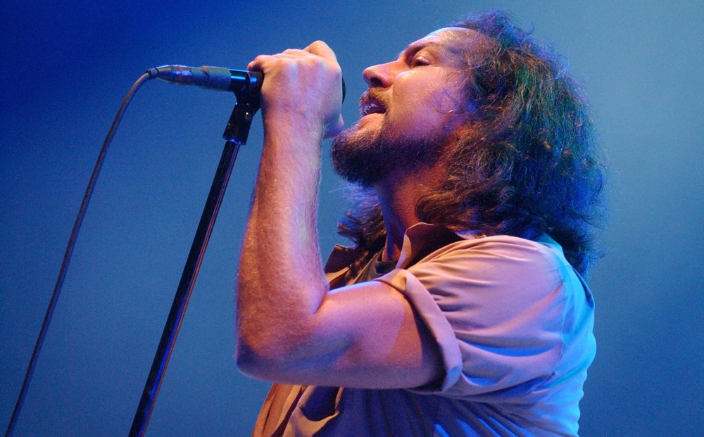 Eddie Vedder;Pearl Jam;<br>Pearl Jam Performing Live at The Ahoy Stadium