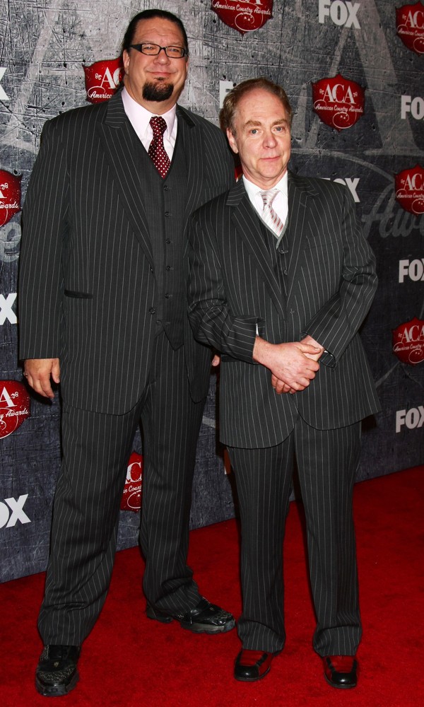 Penn & Teller;<br>2012 American Country Awards - Arrivals